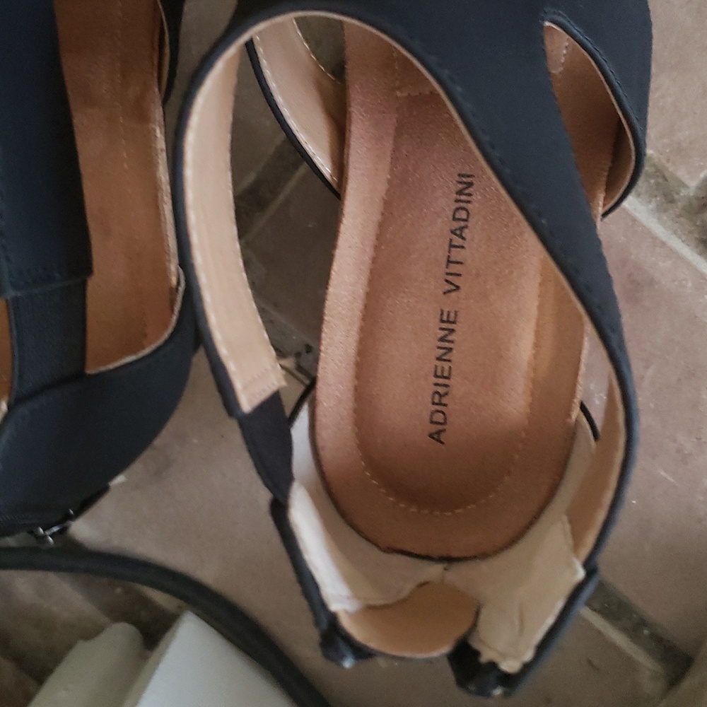 Adrienne Vittadini Tricia Wedge Size 9 - Picture 4 of 13